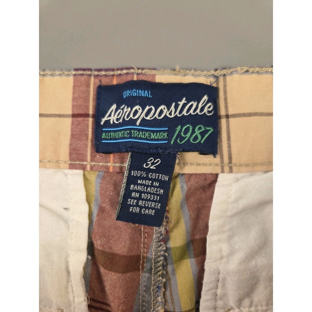 Aeropostale 100% Cotton Shorts Men's 32W x 11" Inseam Plaid Beige Burgundy Blue - Picture 3 of 6